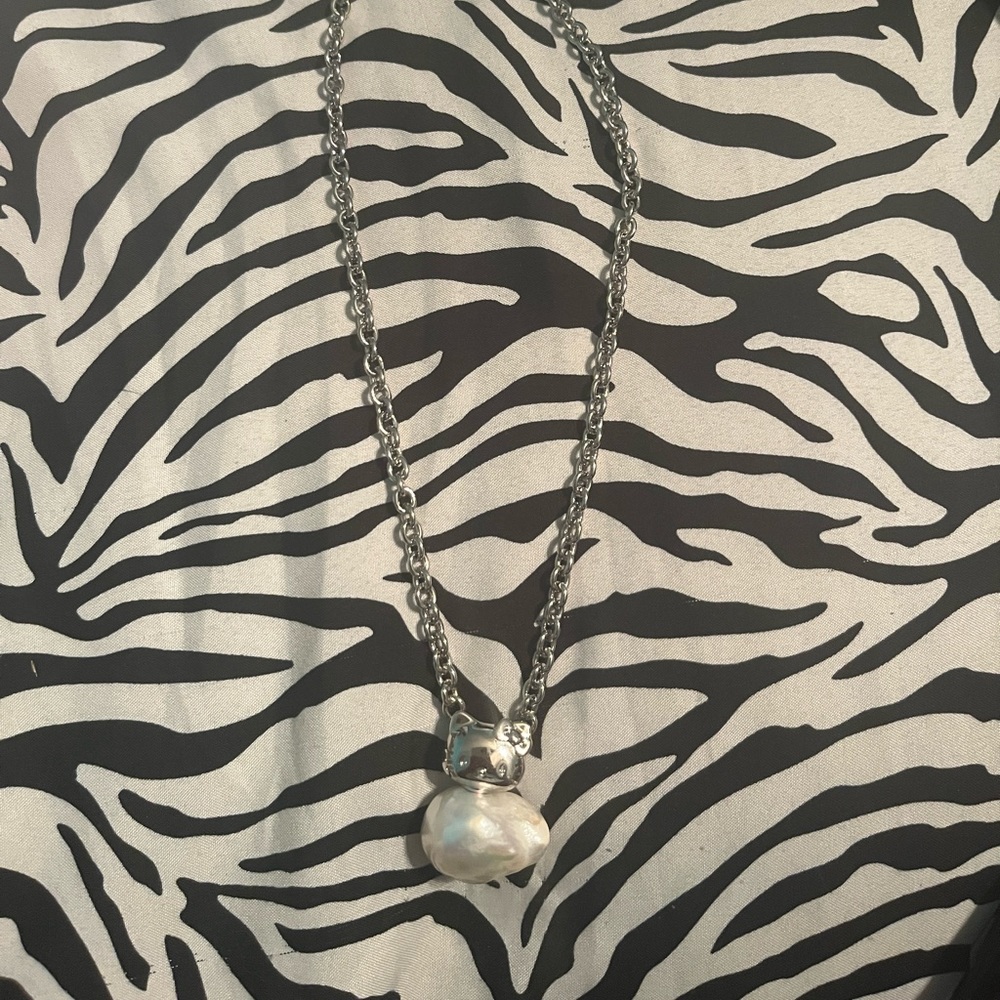 Jiwinaia Hello Kitty Necklace, super cute